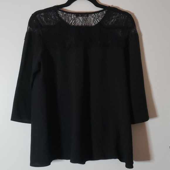 Black embroidered top - Picture 2 of 2